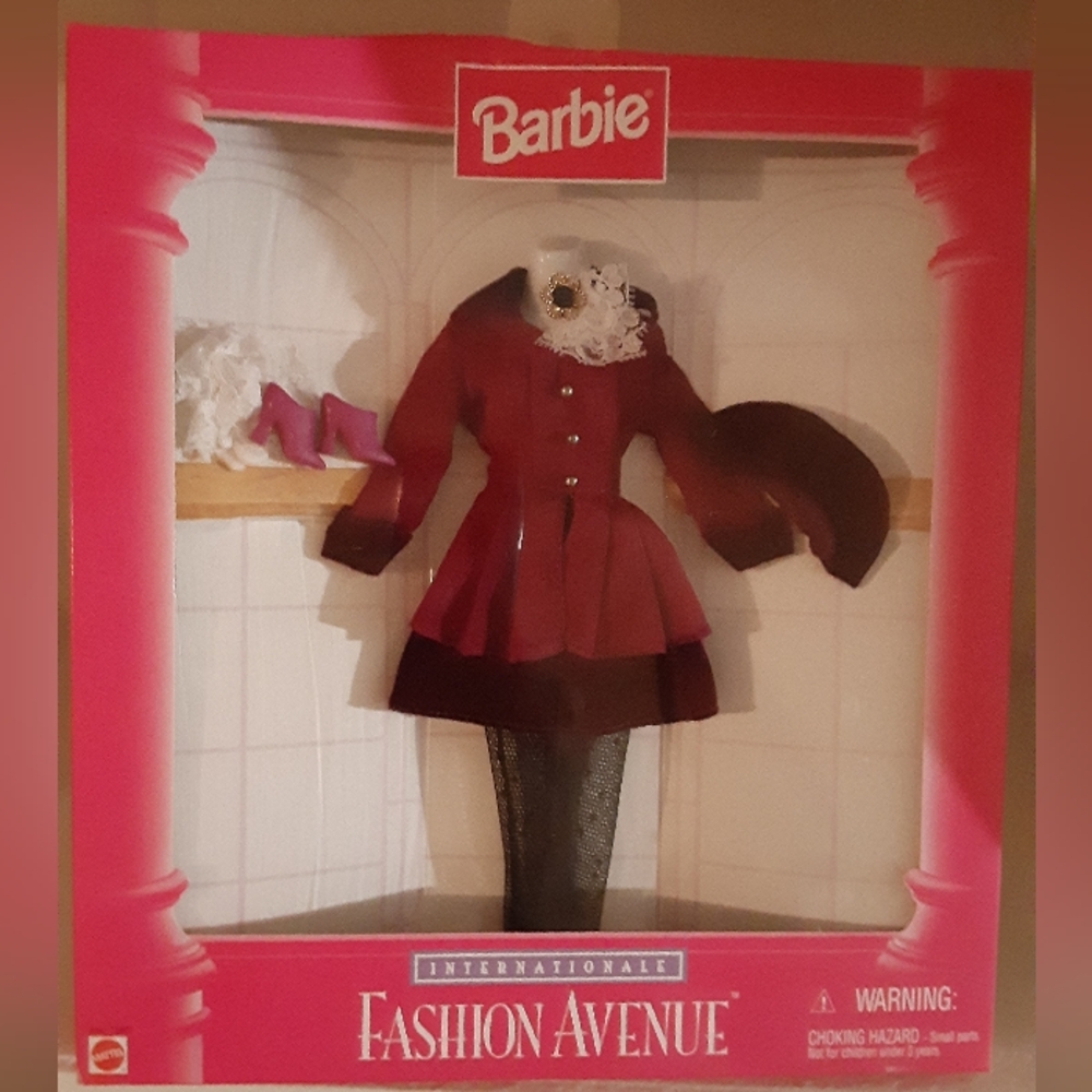 Barbie Fashion Avenue International  1996 ~ Fall ~ NRFB - Picture 4 of 4